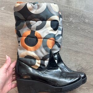 Coach Optic Art Charm Signature Logo Puffer Winter Boots
